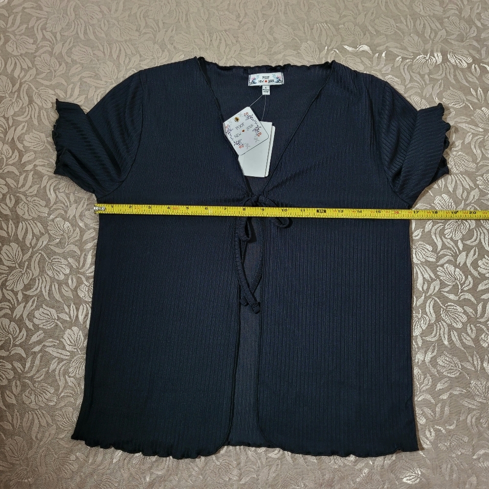 NWT Black Ribbed Open Front Short Sleeve Top with Ruffle Edging Size Large - Picture 8 of 13